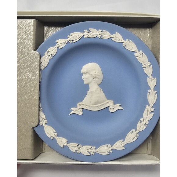 Wedgwood Royal Wedding Lady Diana & Prince Charles 1981 Plate Set Jasperware - Picture 4 of 8